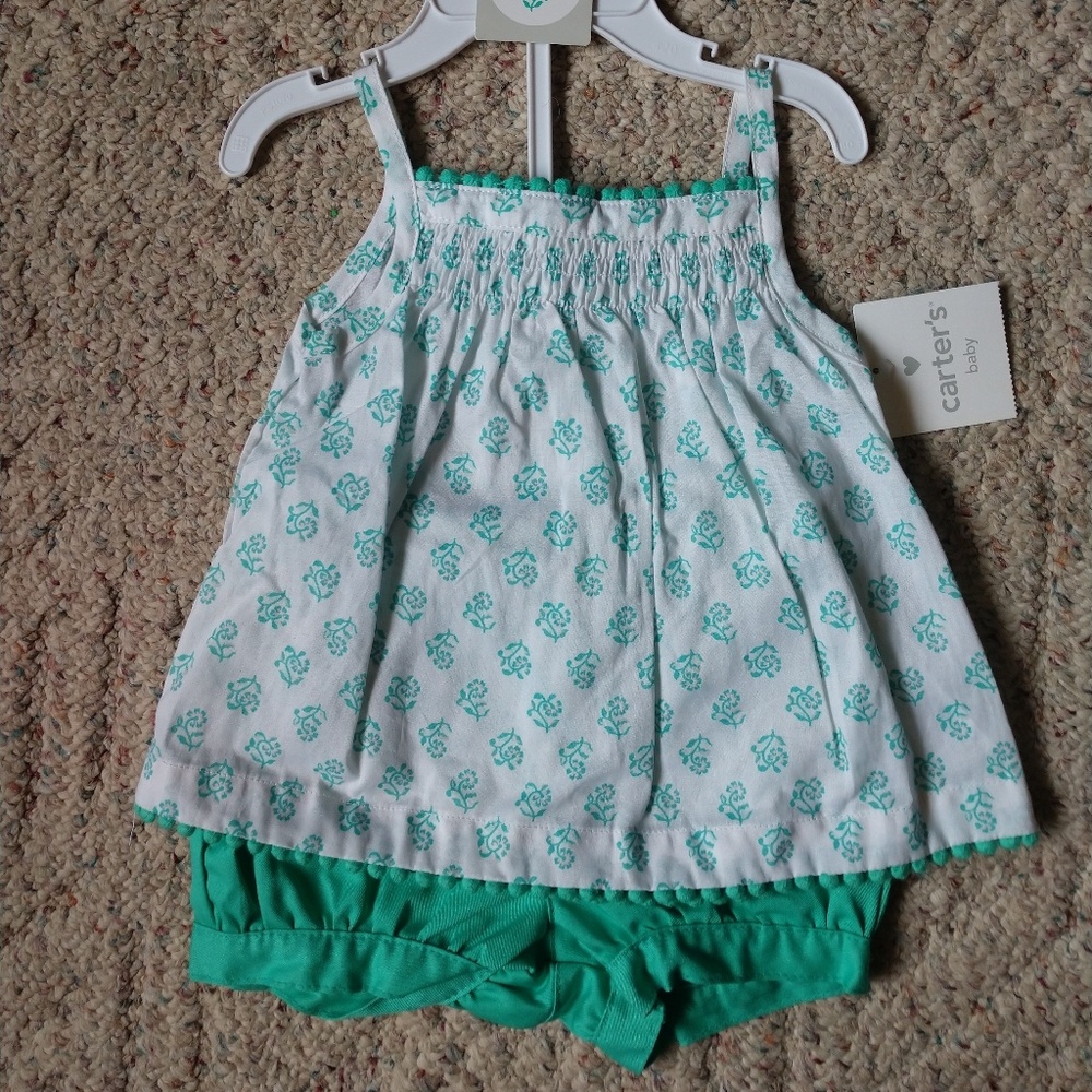 Carter's outfit
